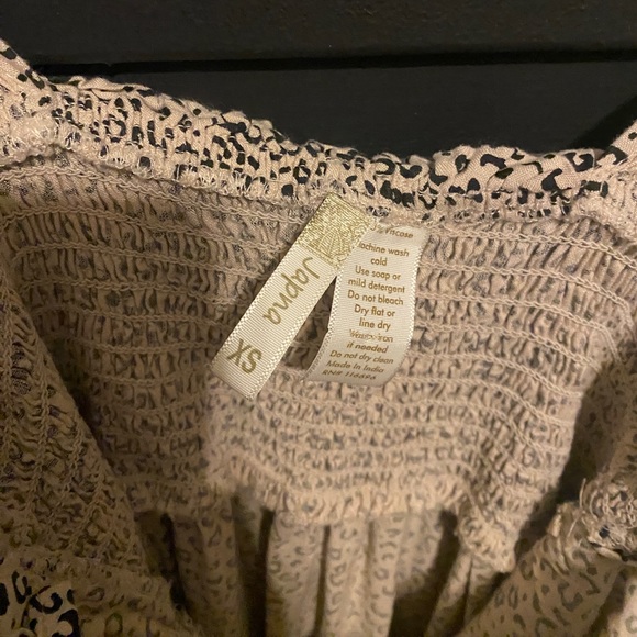 Japna Leopard Midi Dress - Picture 5 of 5